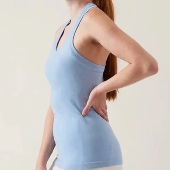Athleta NWT Momentum Seamless Tank Sky Blue Size XS Gym Studio Outdoors - Picture 3 of 10